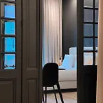 Historic 3 Bedroom Art-nouveau With Airconditioning - Walk To Station Sint-pieters & Close To Centre * 根特