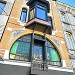 Historic 3 Bedroom Art-nouveau With Airconditioning - Walk To Station Sint-pieters & Close To Centre * 根特