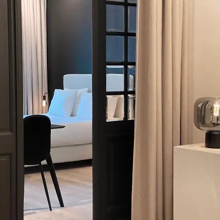 Historic 3 Bedroom Art-nouveau With Airconditioning - Walk To Station Sint-pieters & Close To Centre Gent