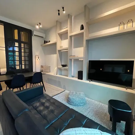 Historic 3 Bedroom Art-nouveau With Airconditioning - Walk To Station Sint-pieters & Close To Centre * Gent