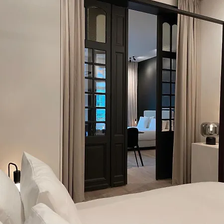 Historic 3 Bedroom Art-nouveau With Airconditioning - Walk To Station Sint-pieters & Close To Centre *