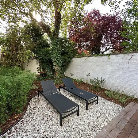 Historic 3 Bedroom Art-nouveau With Airconditioning - Walk To Station Sint-pieters & Close To Centre Gent