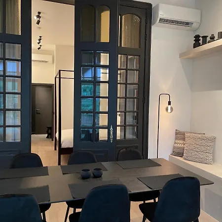 Historic 3 Bedroom Art-nouveau With Airconditioning - Walk To Station Sint-pieters & Close To Centre *