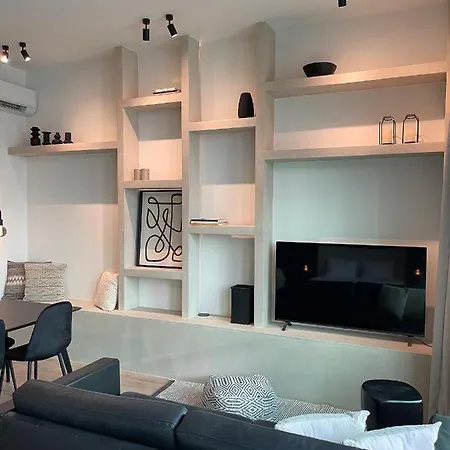 3 Bedroom Art-nouveau With Free Parking * Ghent